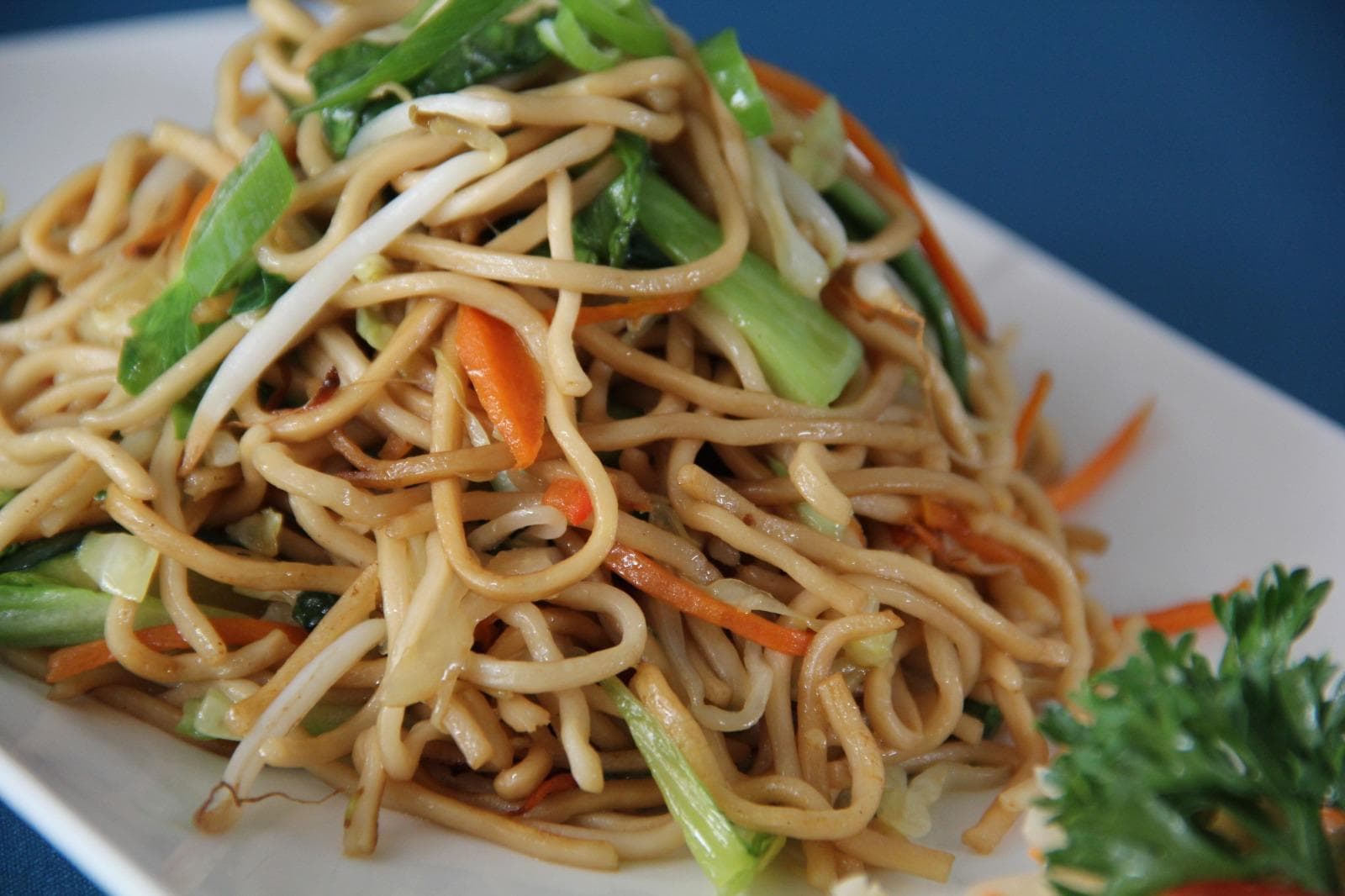 Bami Goreng bij Intertaste, Tibetaans en Aziatisch restaurant in Leuven